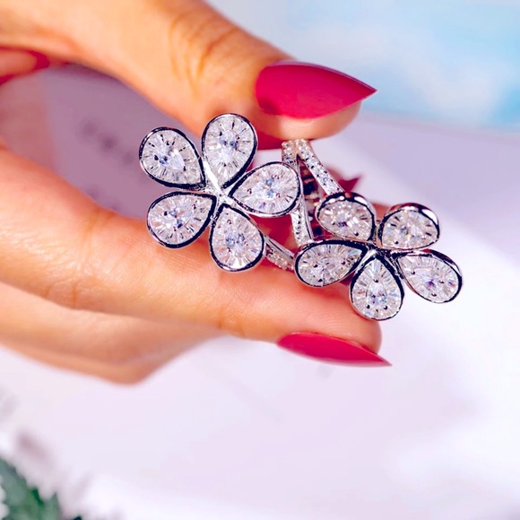 Stunning 925 Silver Flower Ring - Picture 7 of 8